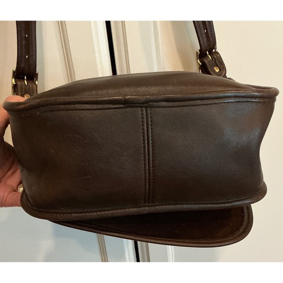 Vintage Coach Legacy Dark Brown‎ Leather Flap Shoulder Bag Crossbody Purse - Picture 3 of 16